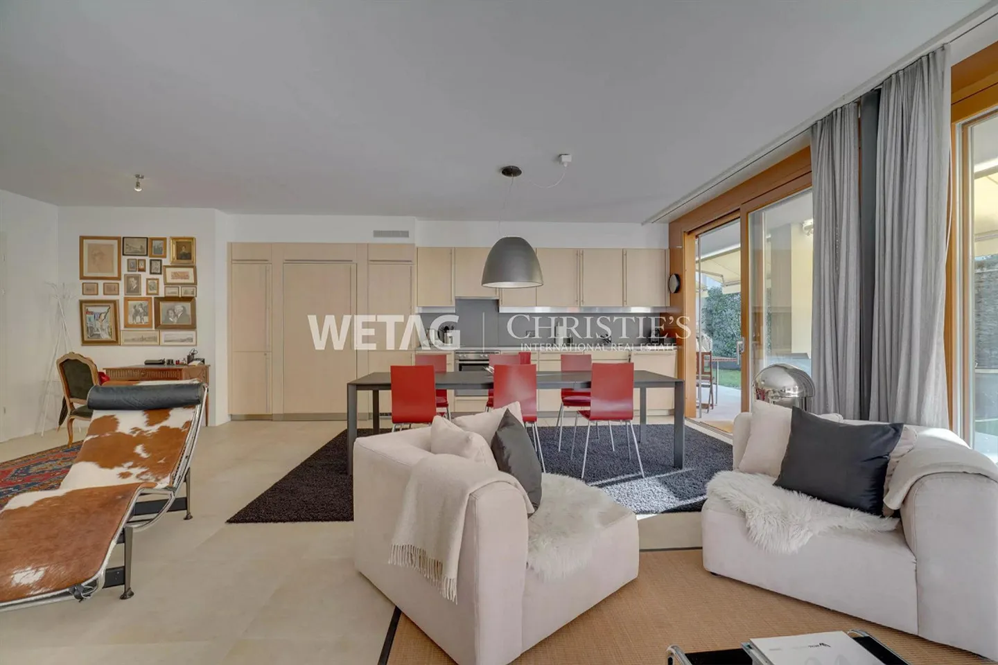 In the heart of Ascona, modern apartment with private garden for sale - Photo 3 of 13