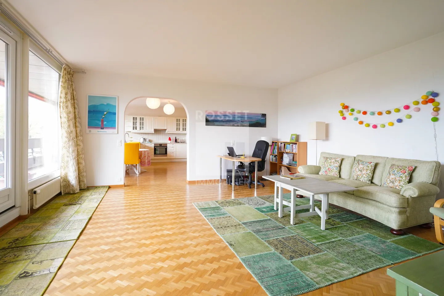 Bell'appartamento con grande terrazza nel cuore dei Trois Chênes - Foto 7 di 14