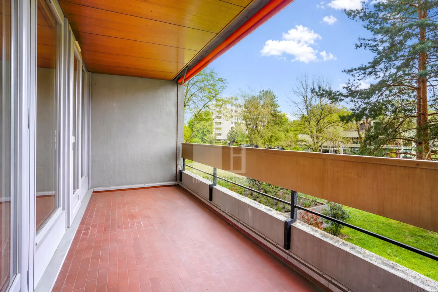 Bell'appartamento con grande terrazza nel cuore dei Trois Chênes - Foto 14 di 14