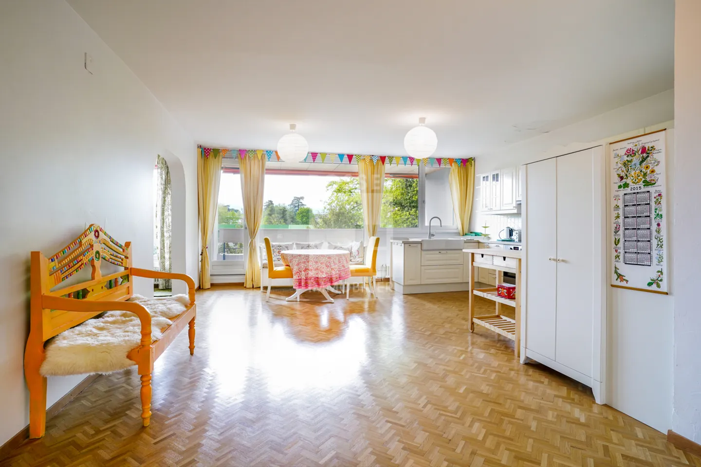 Bell'appartamento con grande terrazza nel cuore dei Trois Chênes - Foto 6 di 14