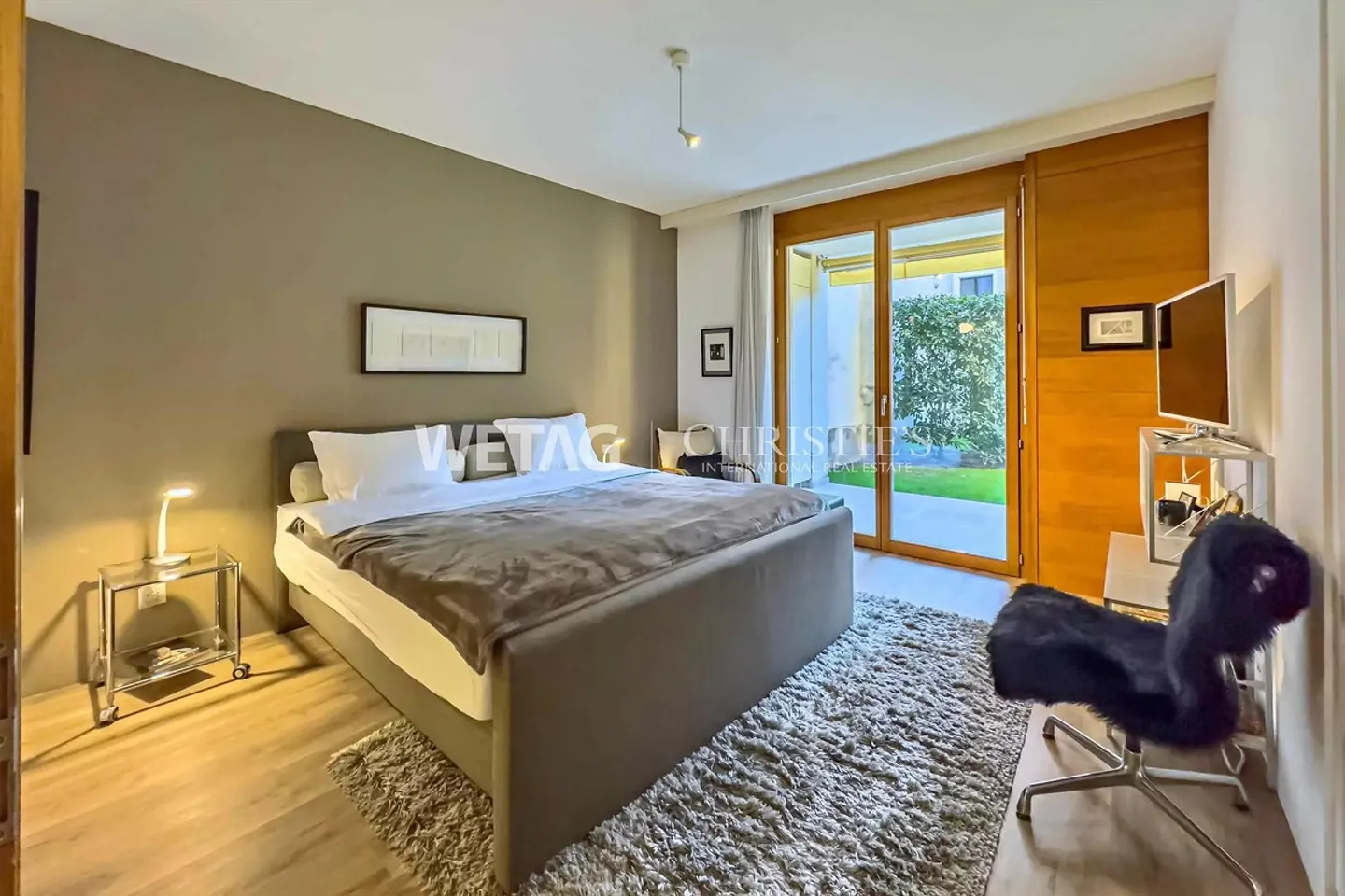 In the heart of Ascona, modern apartment with private garden for sale - Photo 5 of 13