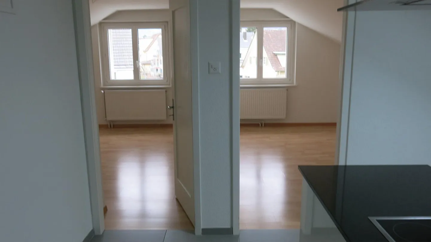 3-Zimmer Dachwohnung - Foto 3 von 7