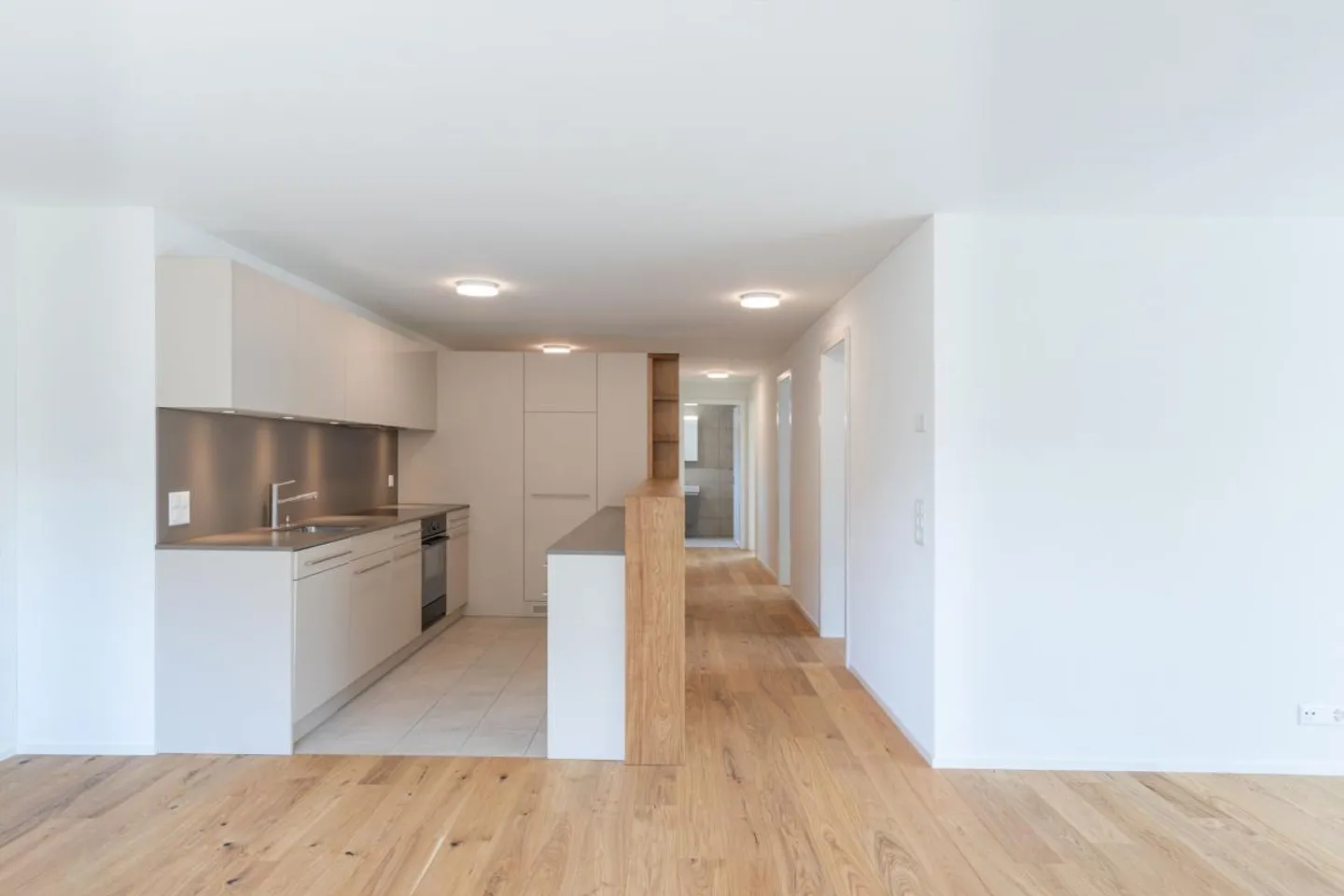 Neuwertige helle Wohnung - Foto 1 von 9