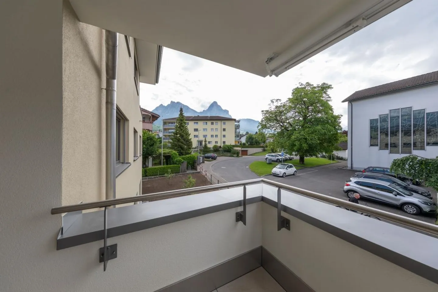 Neuwertige helle Wohnung - Foto 7 von 9