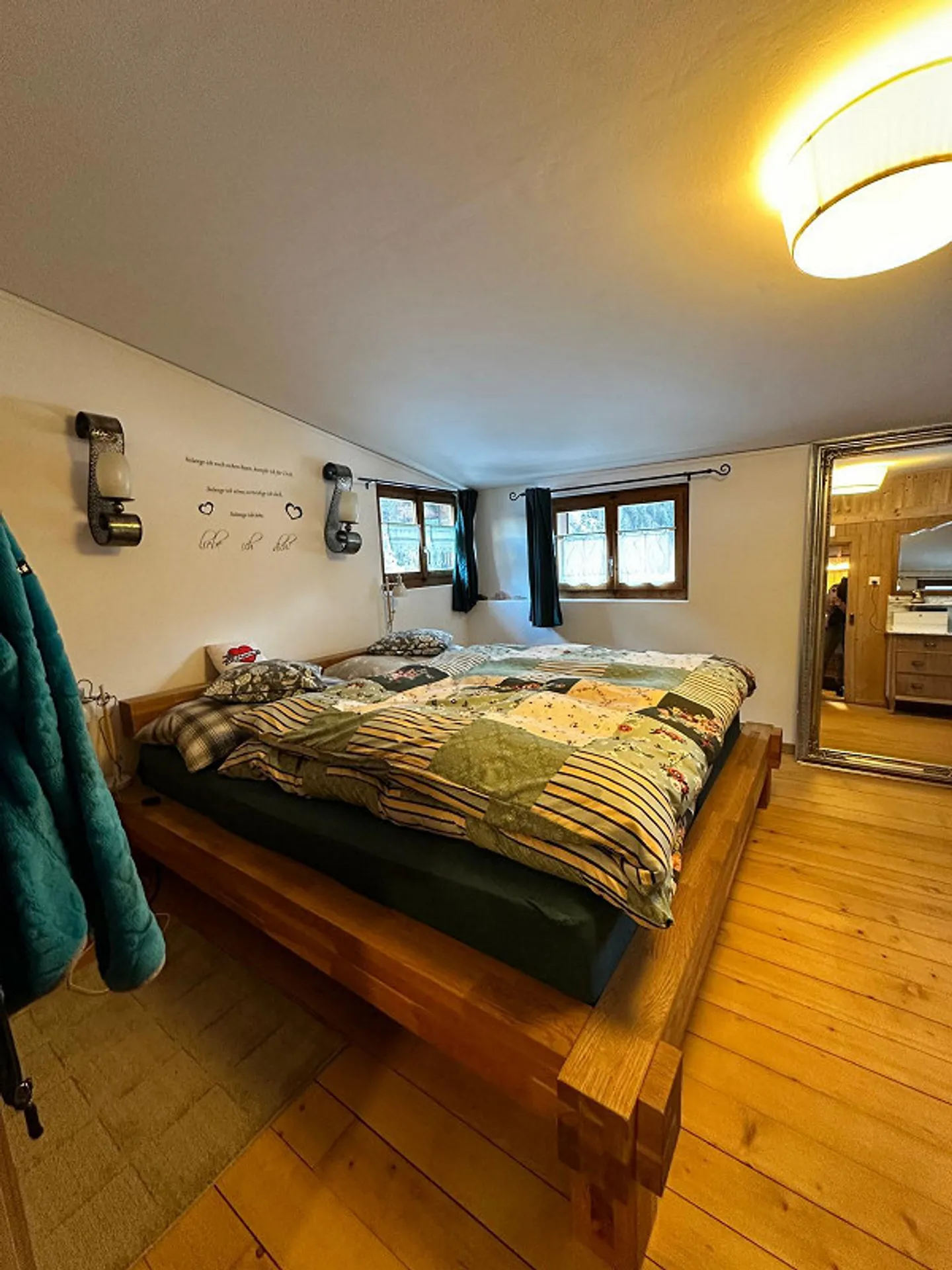 Half of a Detached House in a Simple Bernese Oberland Farmhouse - Photo 4 of 14