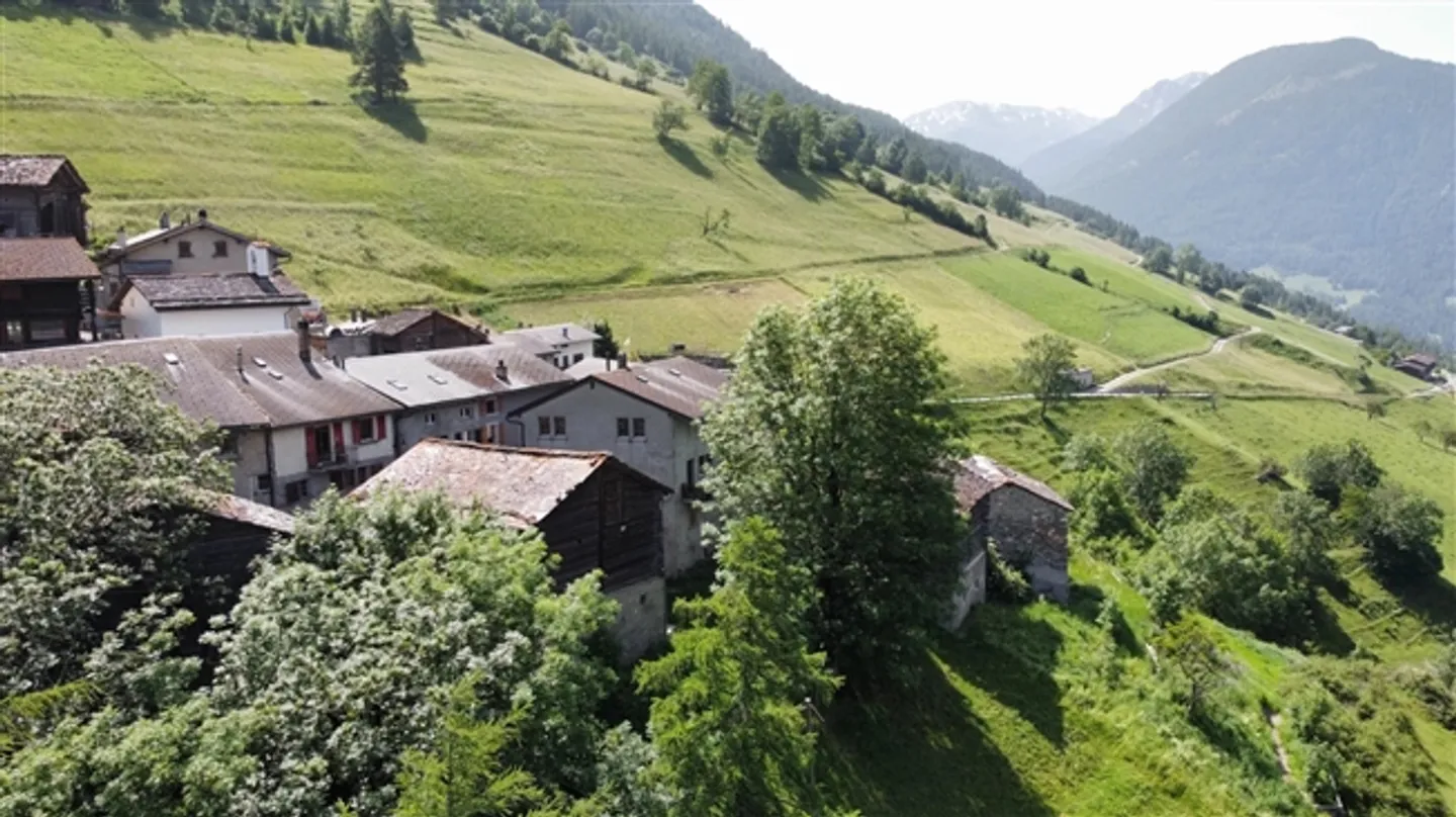 Charming Village Barn - Photo 9 of 10