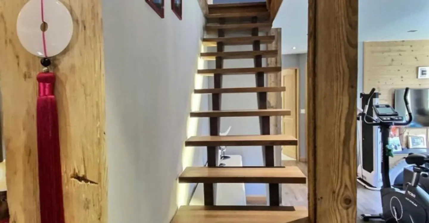 A luxurious mountain chalet for sale in Villars-sur-Ollon. - Photo 5 of 12