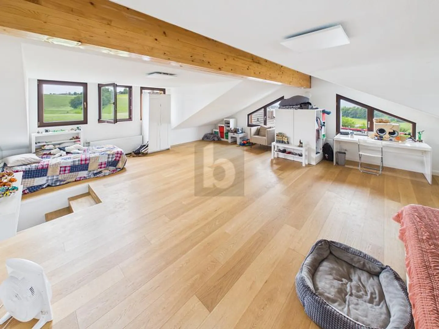 SPACIOUS AND LUXURIOUS - Photo 4 of 5