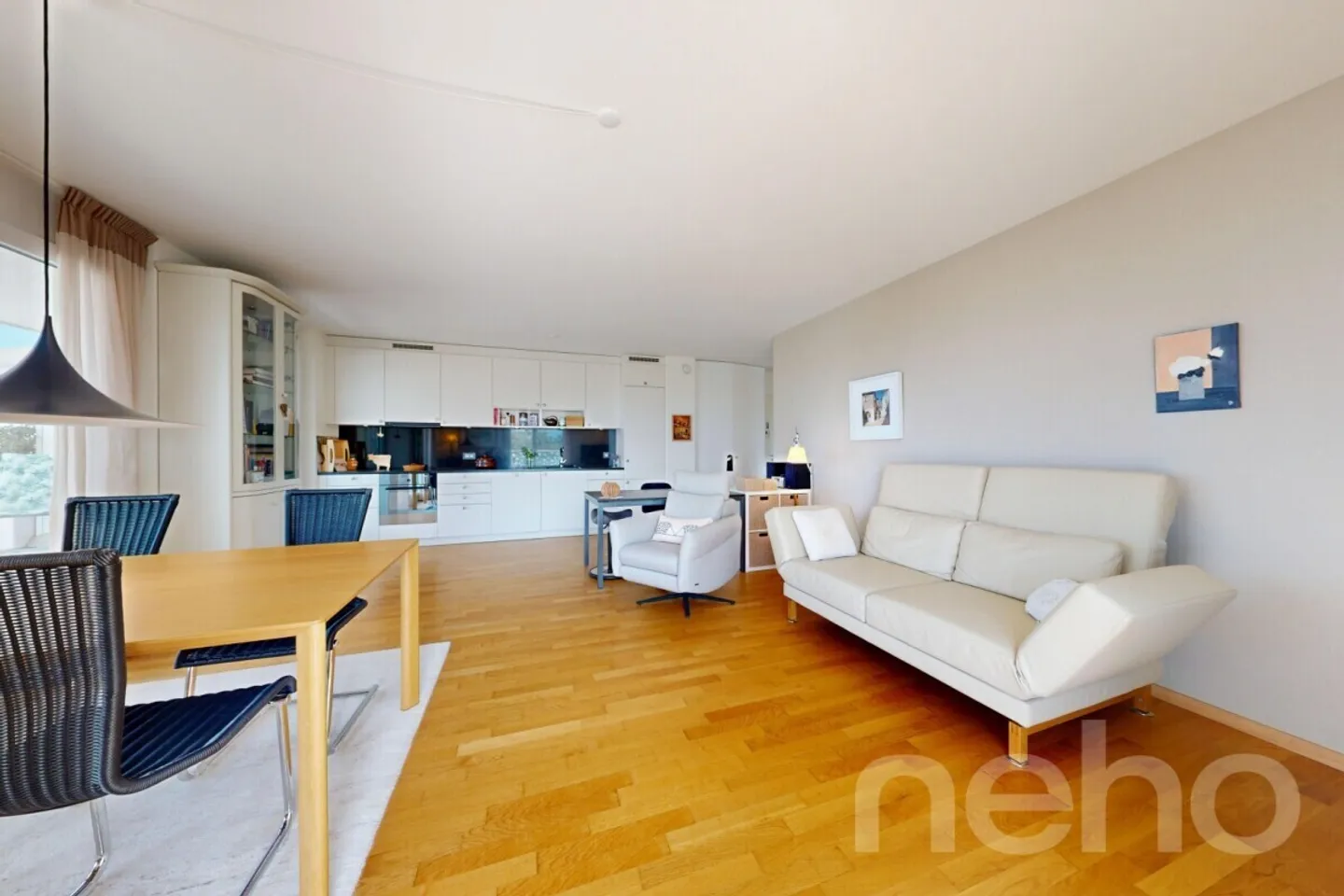 Rare appartement 2.5 pièces avec vue panoramique - Foto 3 di 9