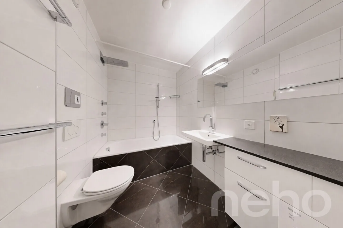 Rare appartement 2.5 pièces avec vue panoramique - Foto 5 di 9