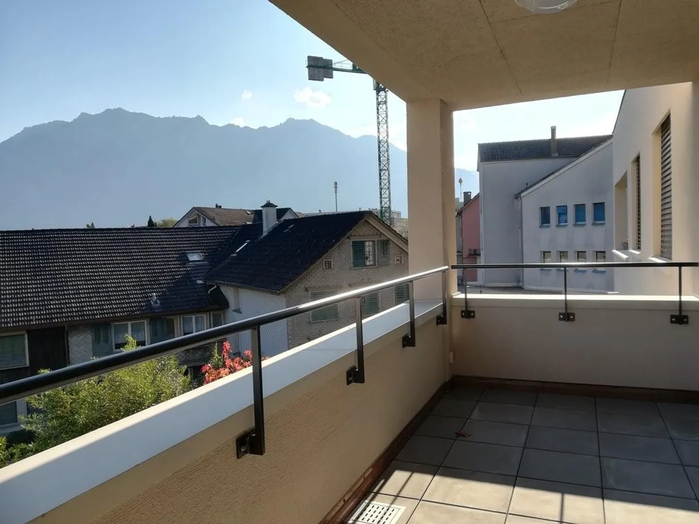 Appartement 2.5 pièces moderne et attrayant à louer - Photo 6 sur 7