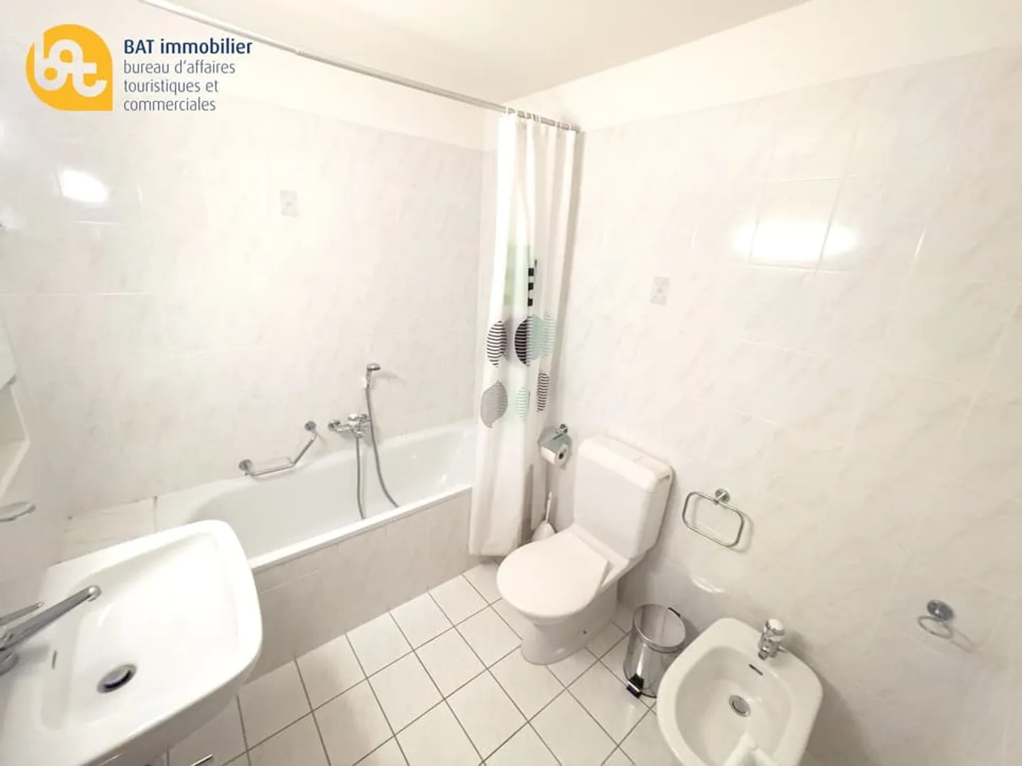 Summer 2025 - 3 lovely 3-room apartment with village view - Photo 11 of 11