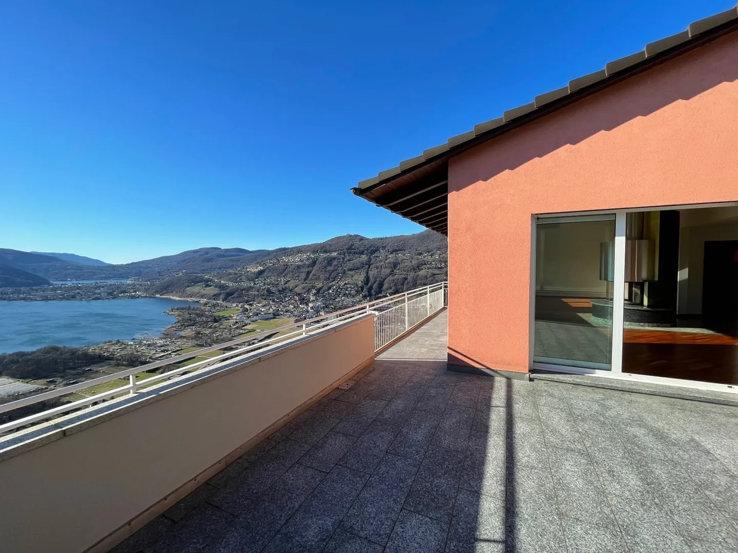 Villa exclusive avec vue imprenable sur le lac de Lugano - Photo 4 sur 8