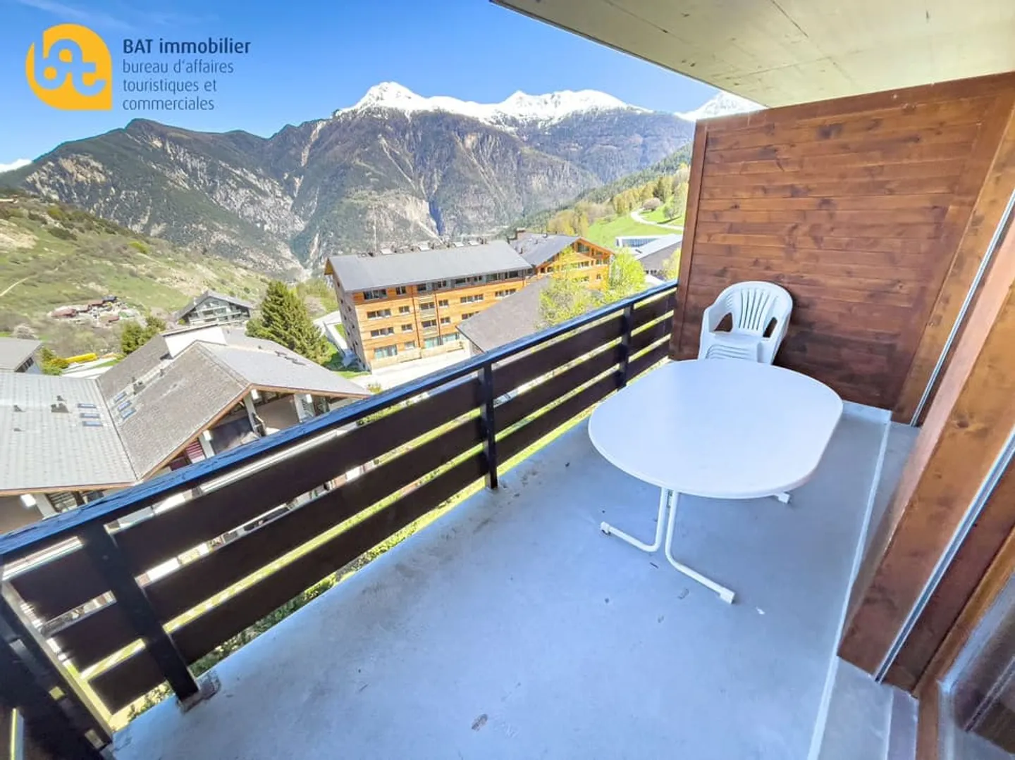 Summer 2025 - 3 lovely 3-room apartment with village view - Photo 10 of 11