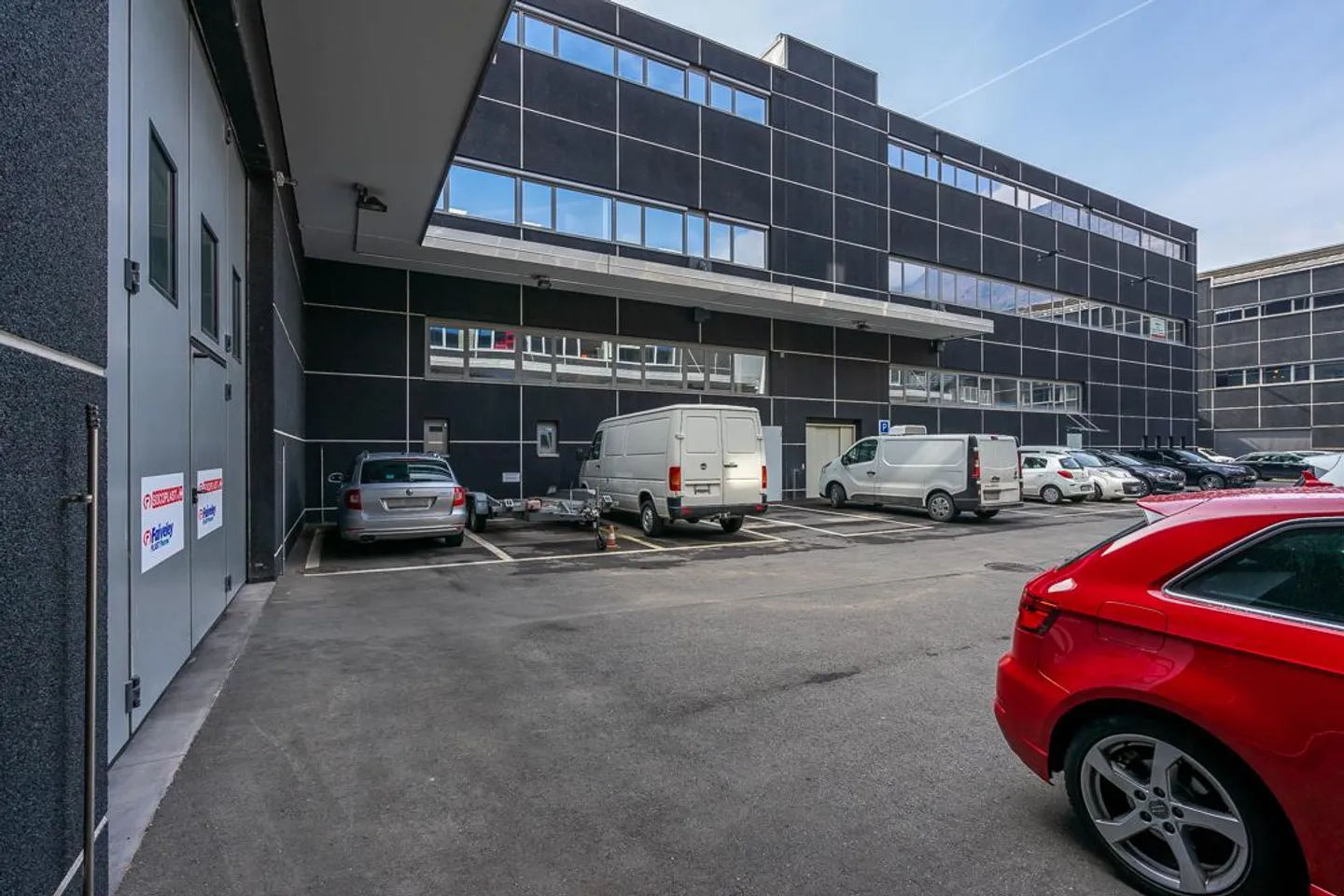 Geräumiges Büro zur Miete, mit ausgezeichnetem Mieter - Foto 14 von 15