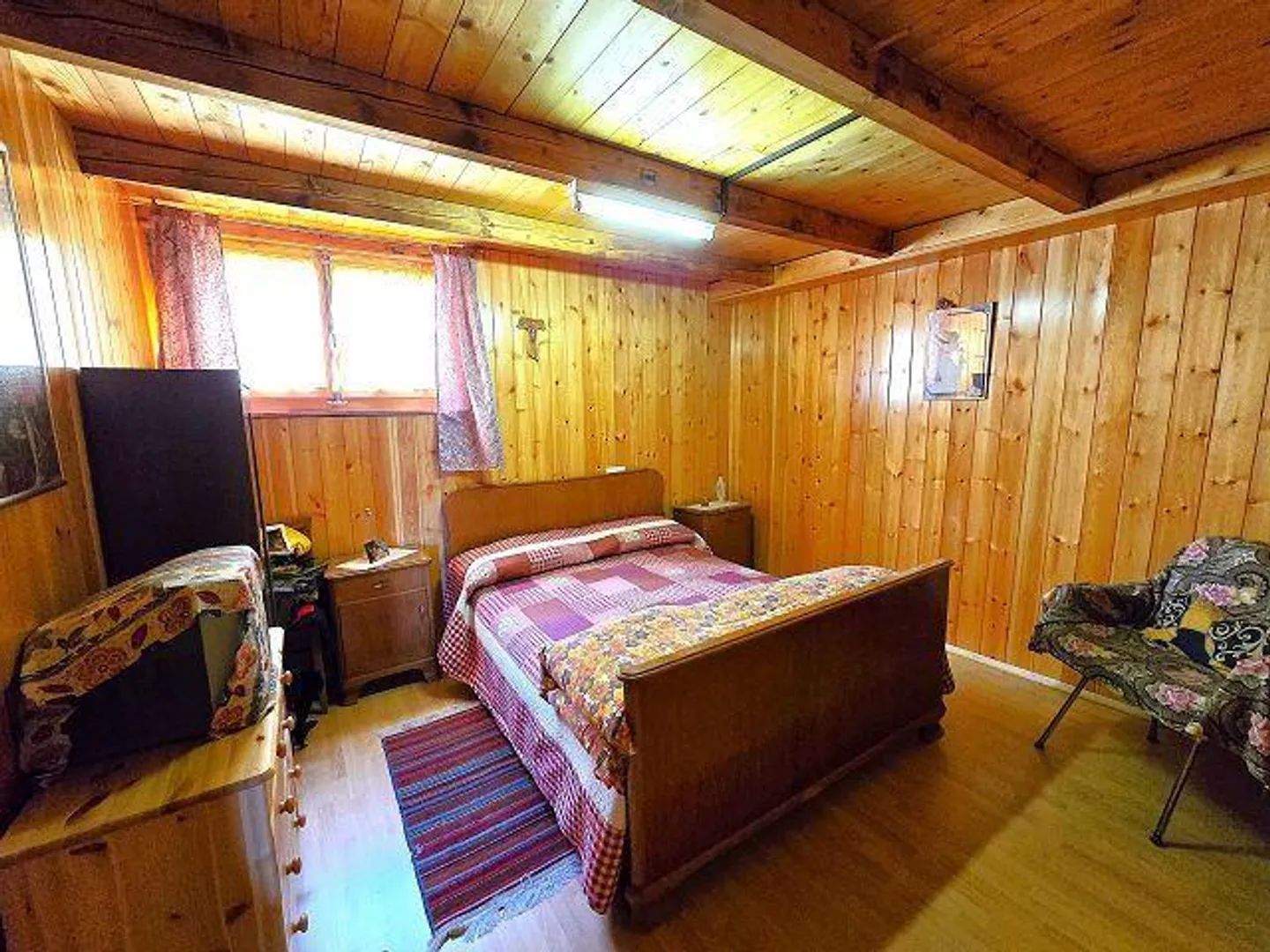 «31/2-Zimmer-Rustico an sehr ruhiger, sonniger Aussichtslage mit viel Land /Cascina di 3,5 loc. in mezza alla natura con grande terreno» - Foto 9 von 40