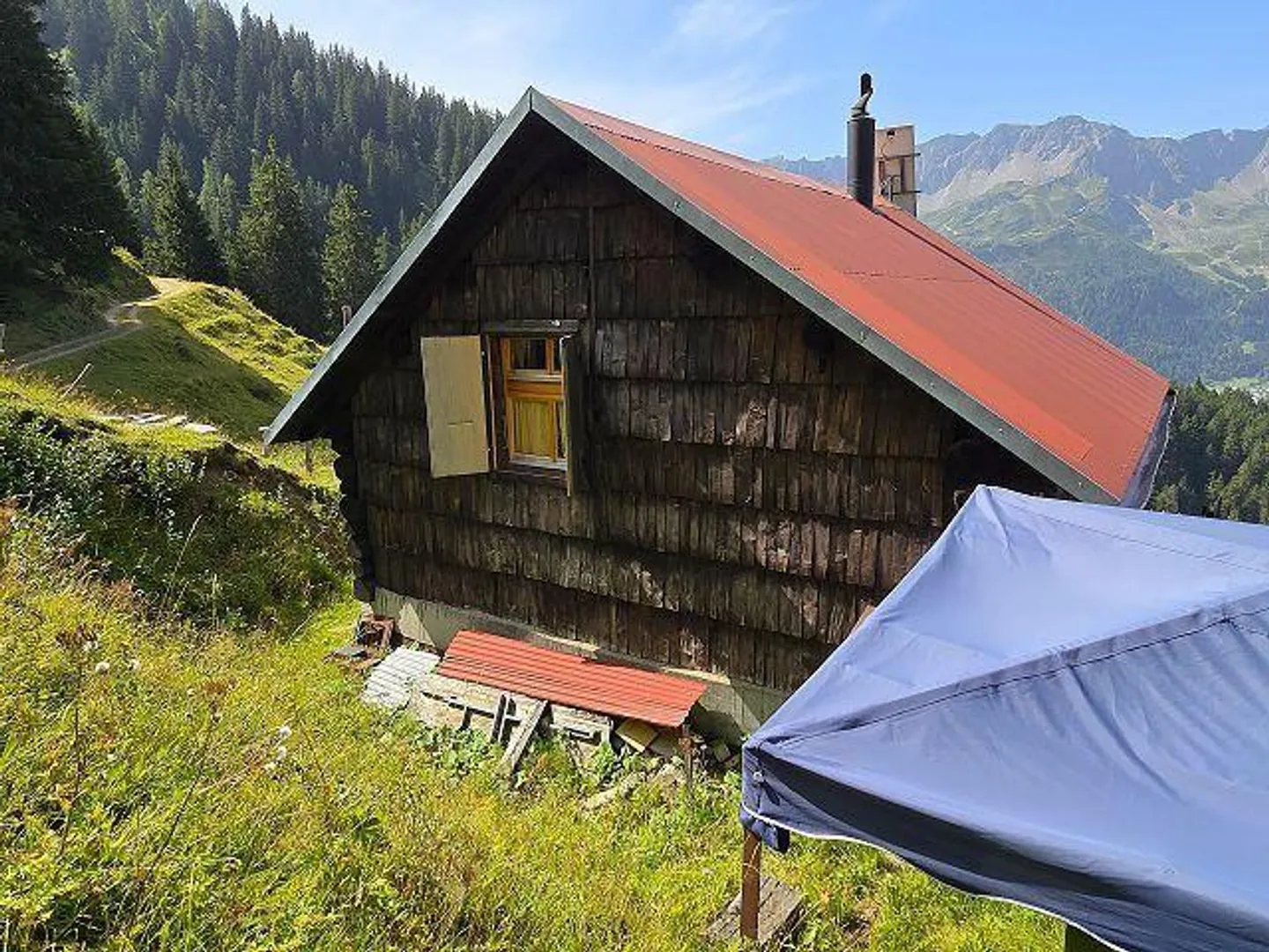«31/2-Zimmer-Rustico an sehr ruhiger, sonniger Aussichtslage mit viel Land /Cascina di 3,5 loc. in mezza alla natura con grande terreno» - Foto 37 von 40