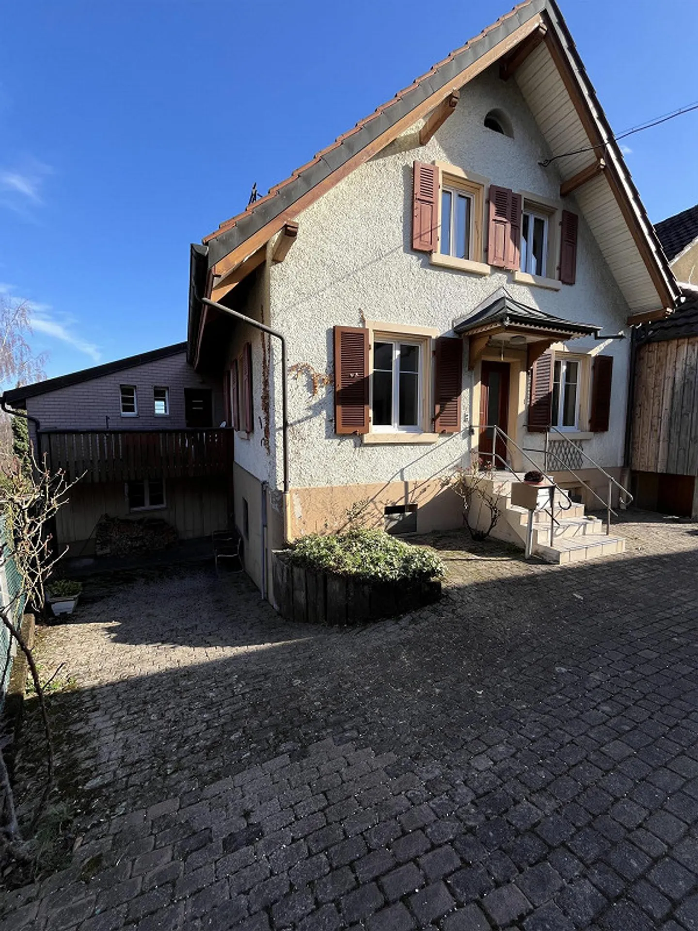 Bella casa unifamiliare a Nuglar - Foto 1 di 20