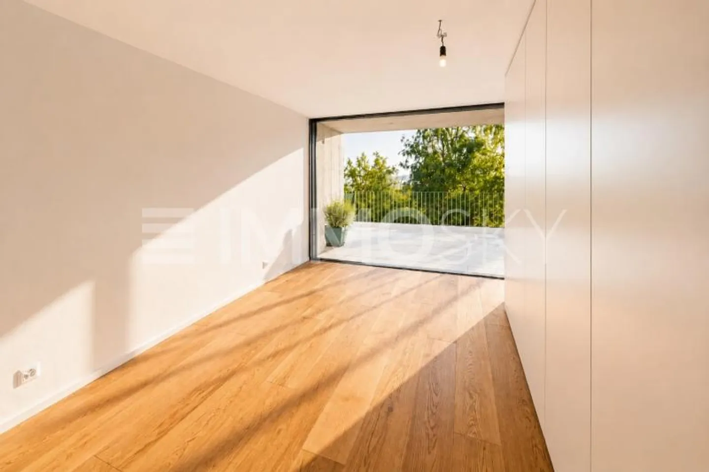 Appartement moderne avec vue panoramique - Photo 4 sur 5