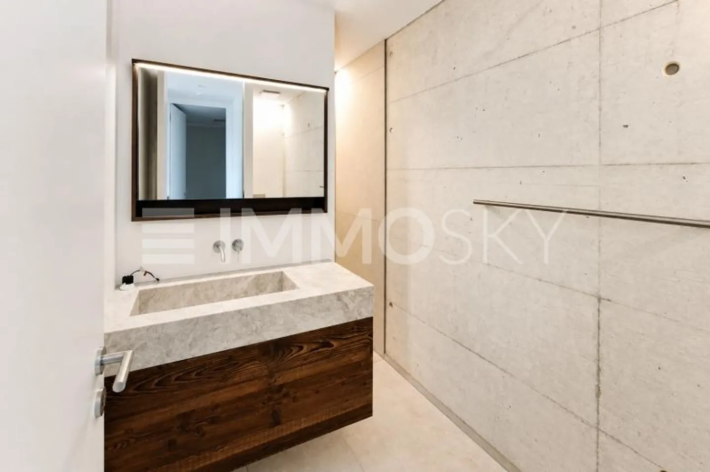 Appartement moderne avec vue panoramique - Photo 5 sur 5