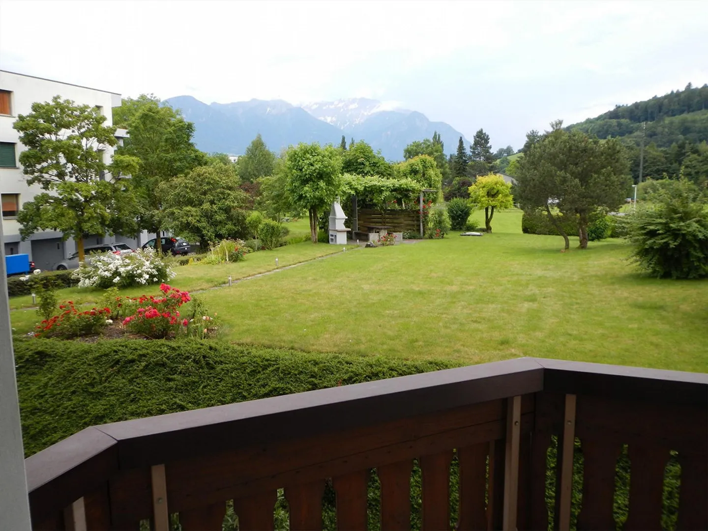 Beautiful quiet 5.5 room apartment with private access to the garden - Photo 10 of 11