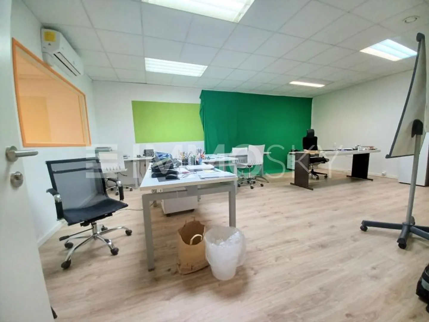Vos bureaux pour un revenu garanti - Photo 1 sur 4