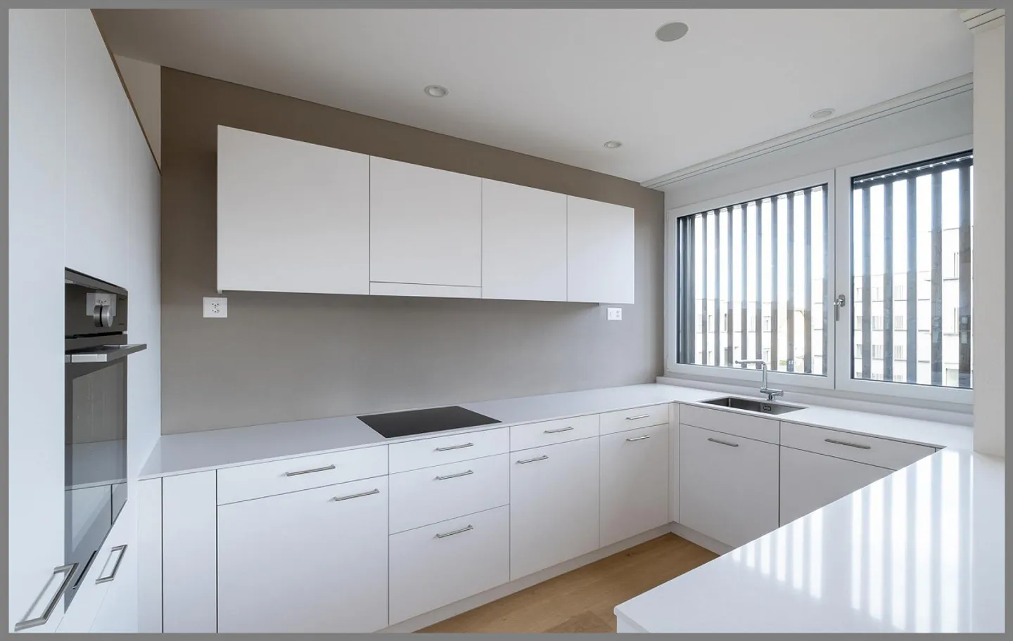 Appartamento attraente di 4,5 stanze - Foto 3 di 8