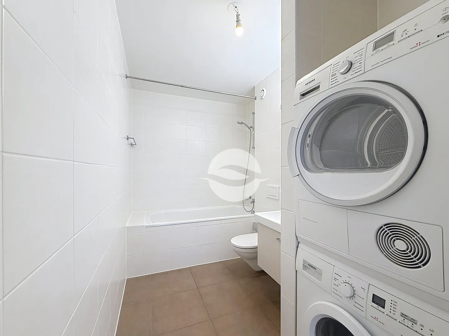 Geräumige, lichtdurchflutete 5-Zimmer-Wohnung, 3 Schlafzimmer! - Foto 8 von 12