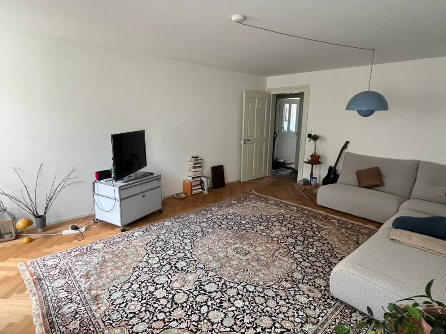 APPARTEMENT 3½ PIÈCES À BERNE - BREITENRAIN, MEUBLÉ, TEMPORAIRE - Photo 1 sur 8