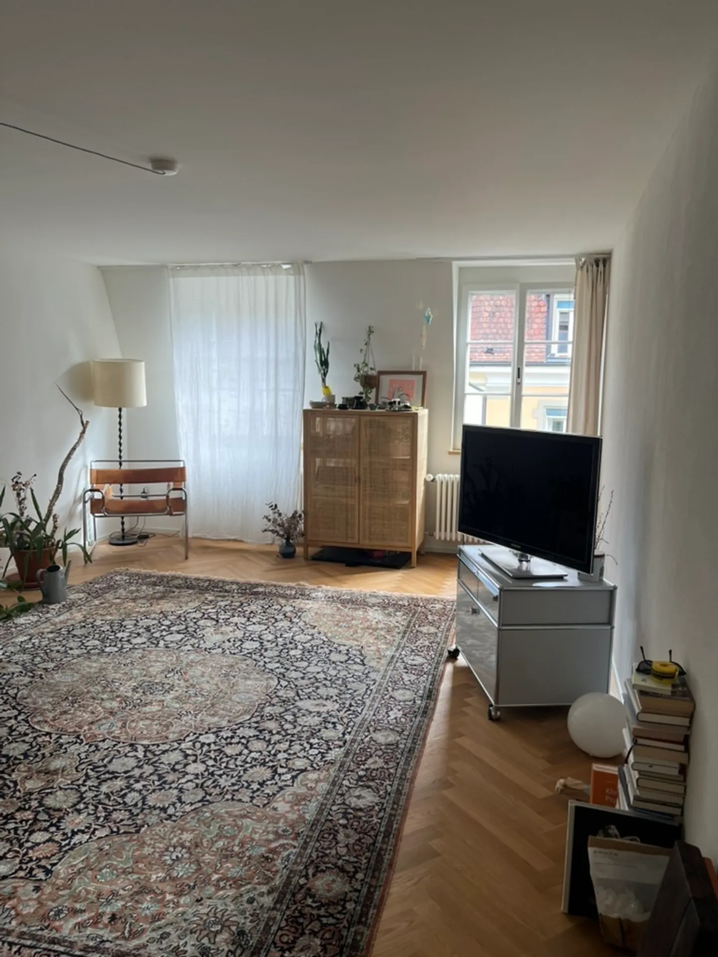 APPARTEMENT 3½ PIÈCES À BERNE - BREITENRAIN, MEUBLÉ, TEMPORAIRE - Photo 2 sur 8