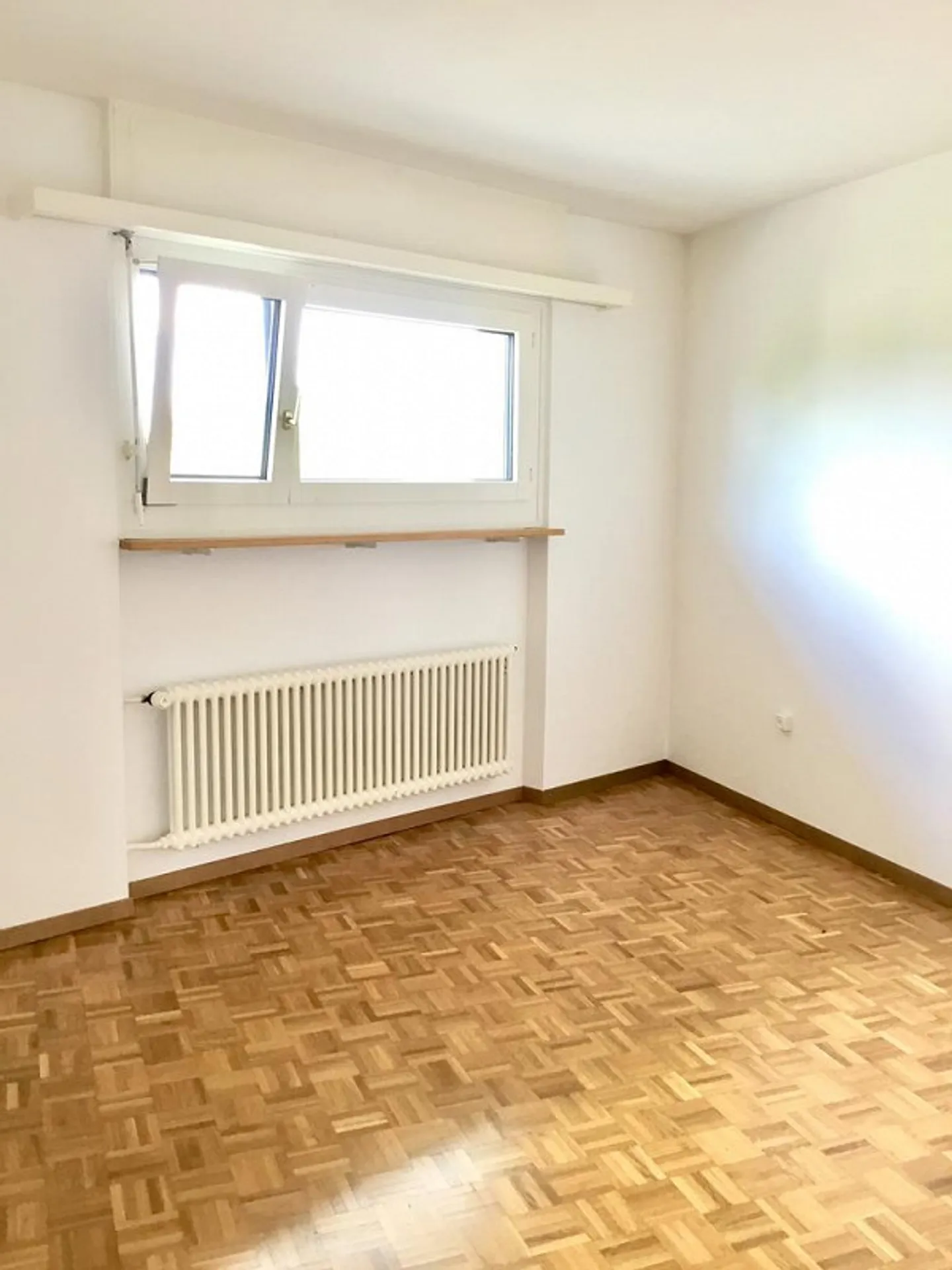 Viewing: Thursday, 12.03.2026 between 5:00 PM - 6:00 PM - Photo 6 of 7