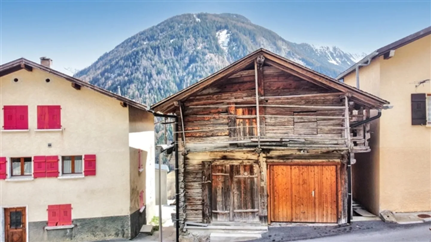 Barn Half with Charm - Photo 1 of 4