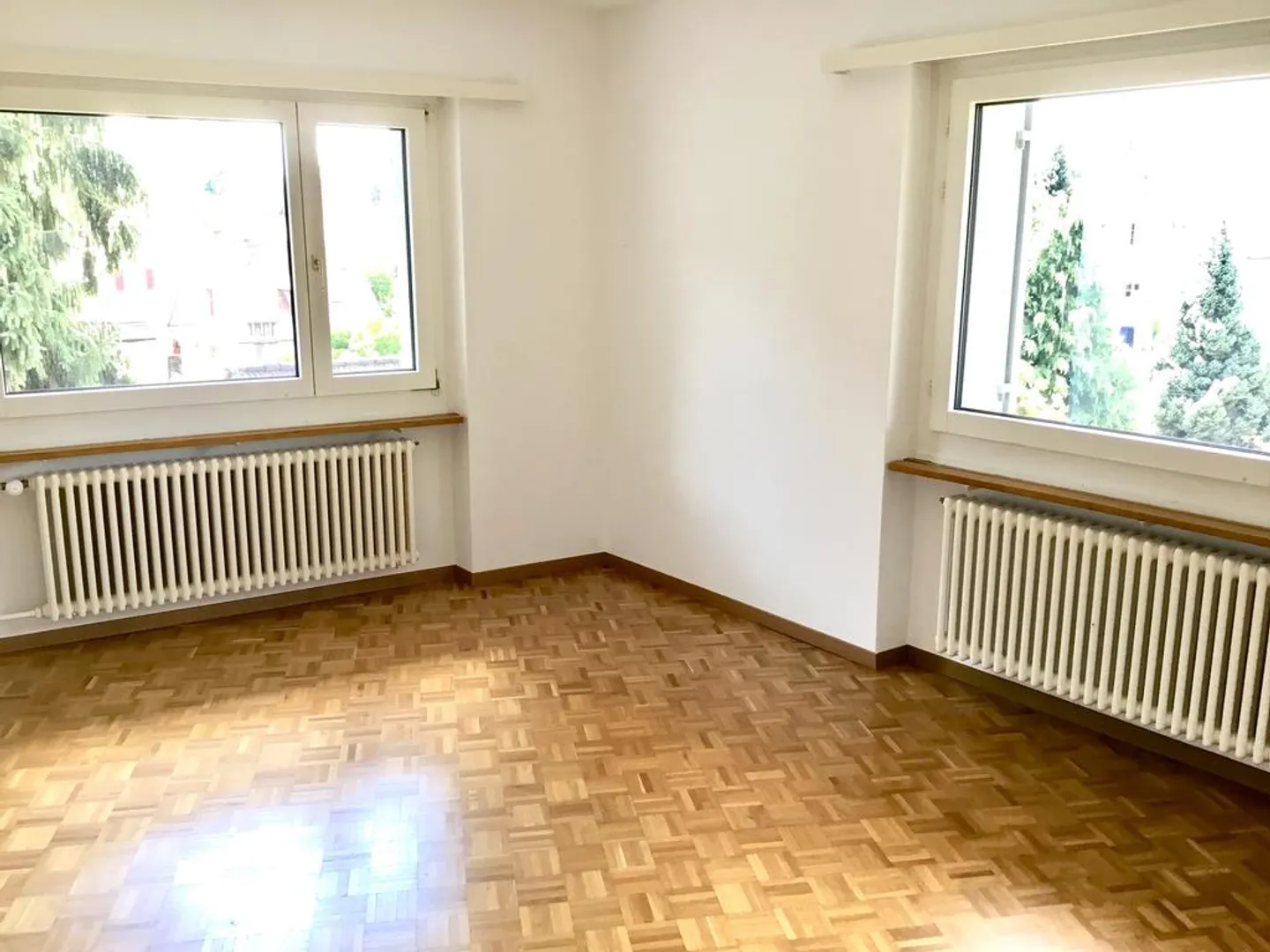 Viewing: Thursday, 12.03.2026 between 5:00 PM - 6:00 PM - Photo 5 of 7