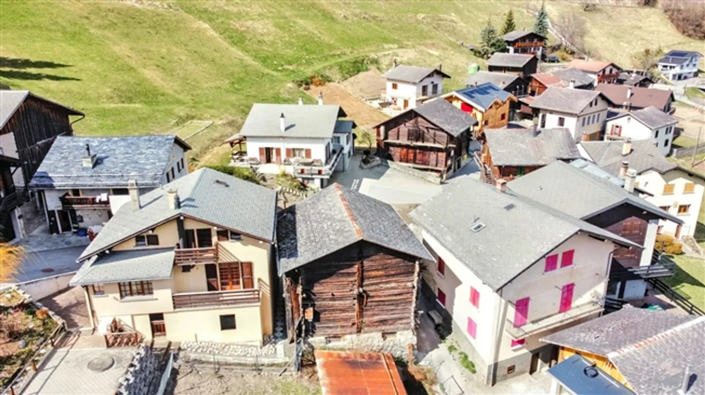 Barn Half with Charm - Photo 4 of 4