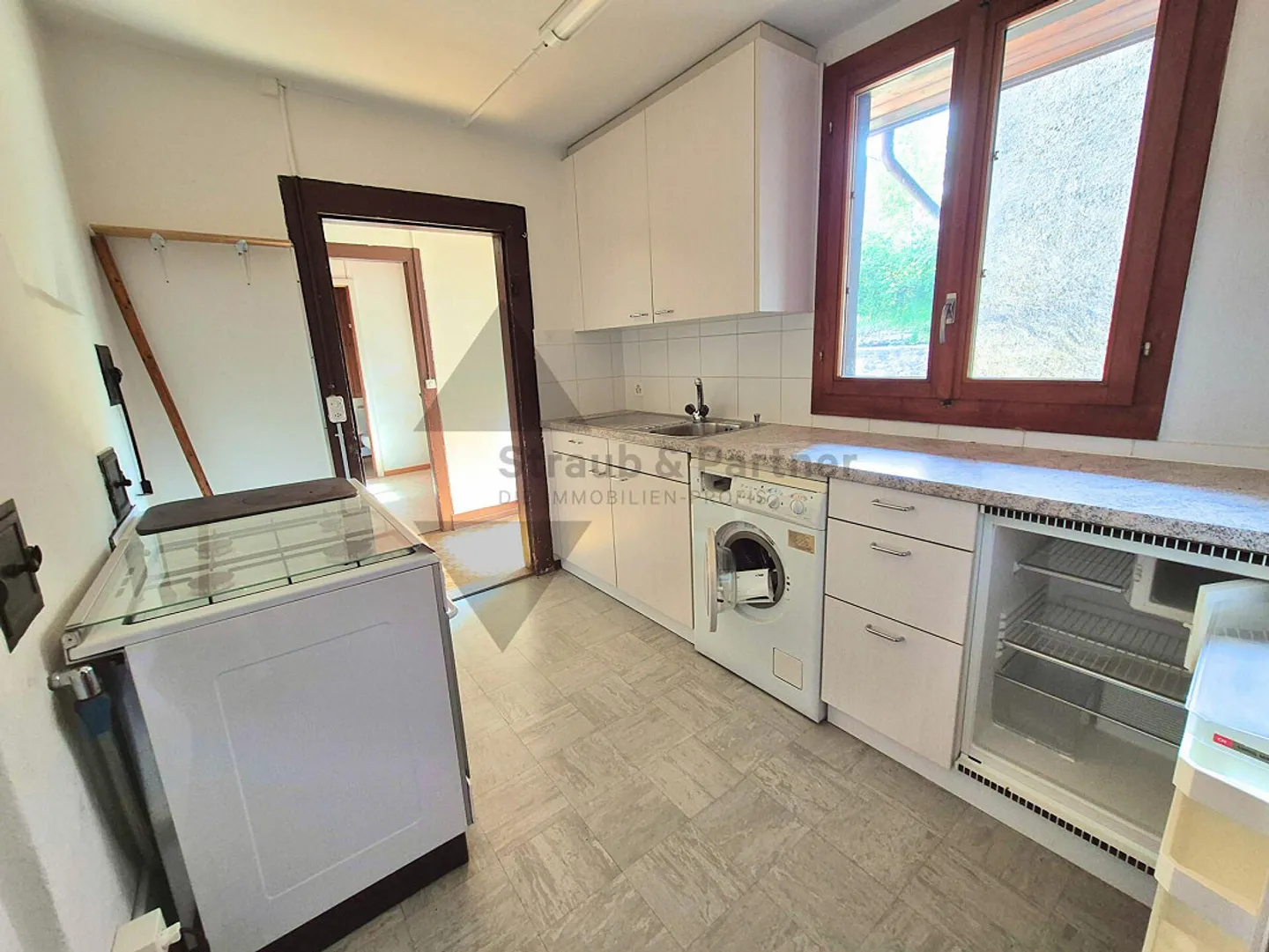 Casa Plurifamiliare con Potenziale - Foto 3 di 9