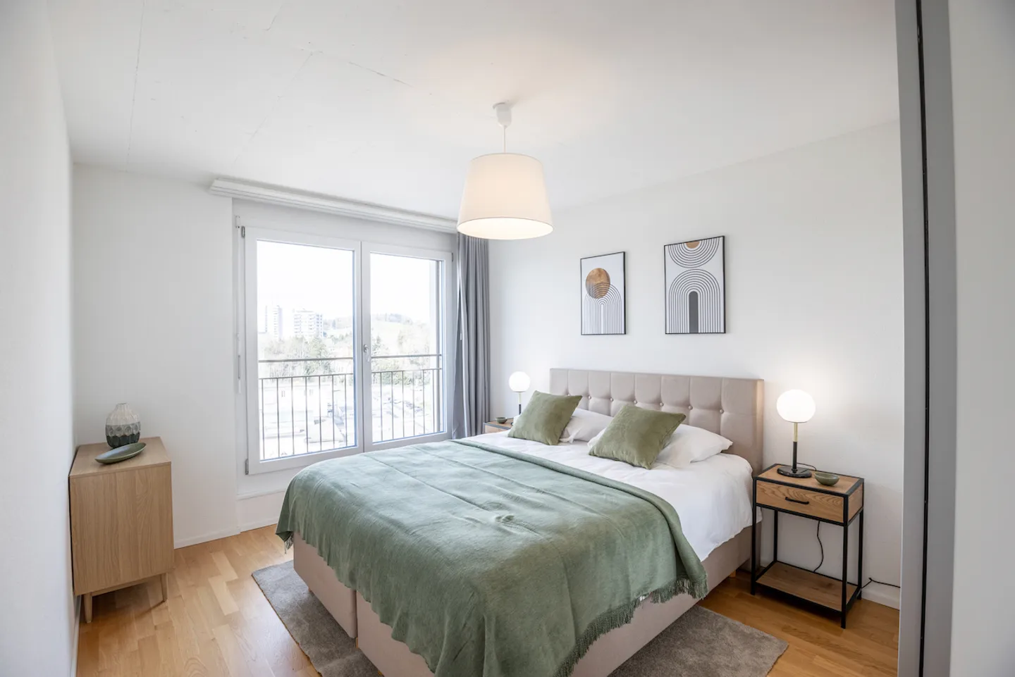 Apartment for rent - Photo 2 of 7