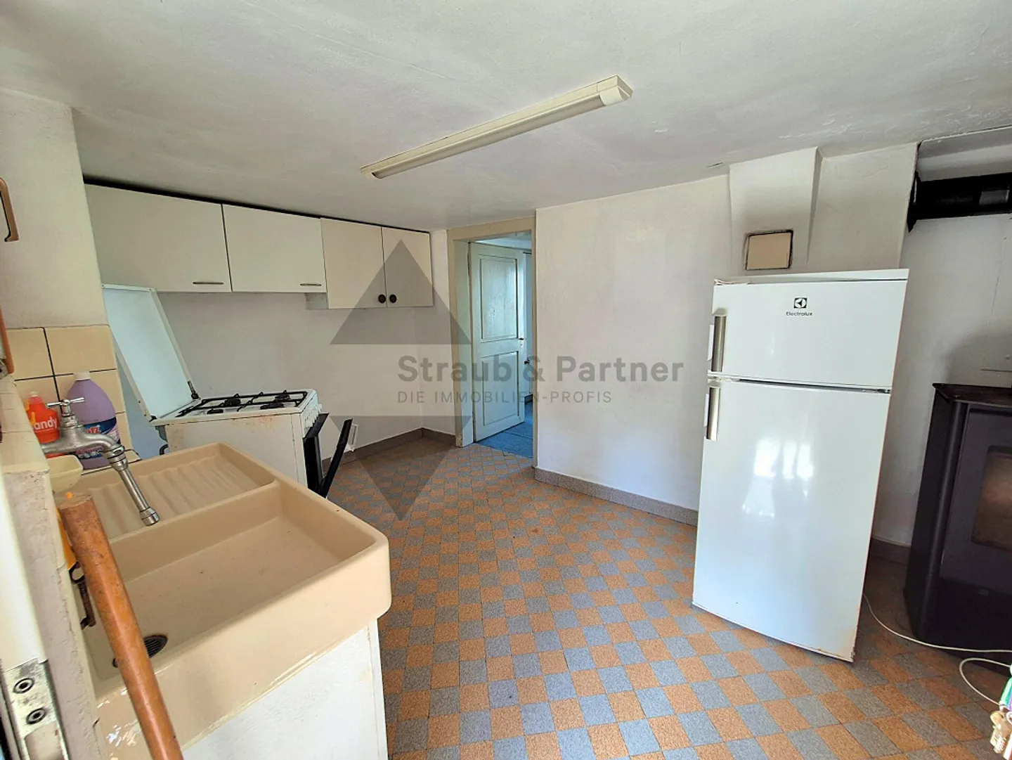Casa Plurifamiliare con Potenziale - Foto 4 di 9