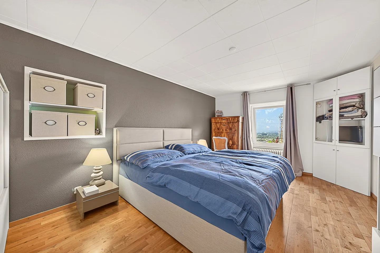 The charm of the old allied with contemporary comfort - Photo 9 of 20