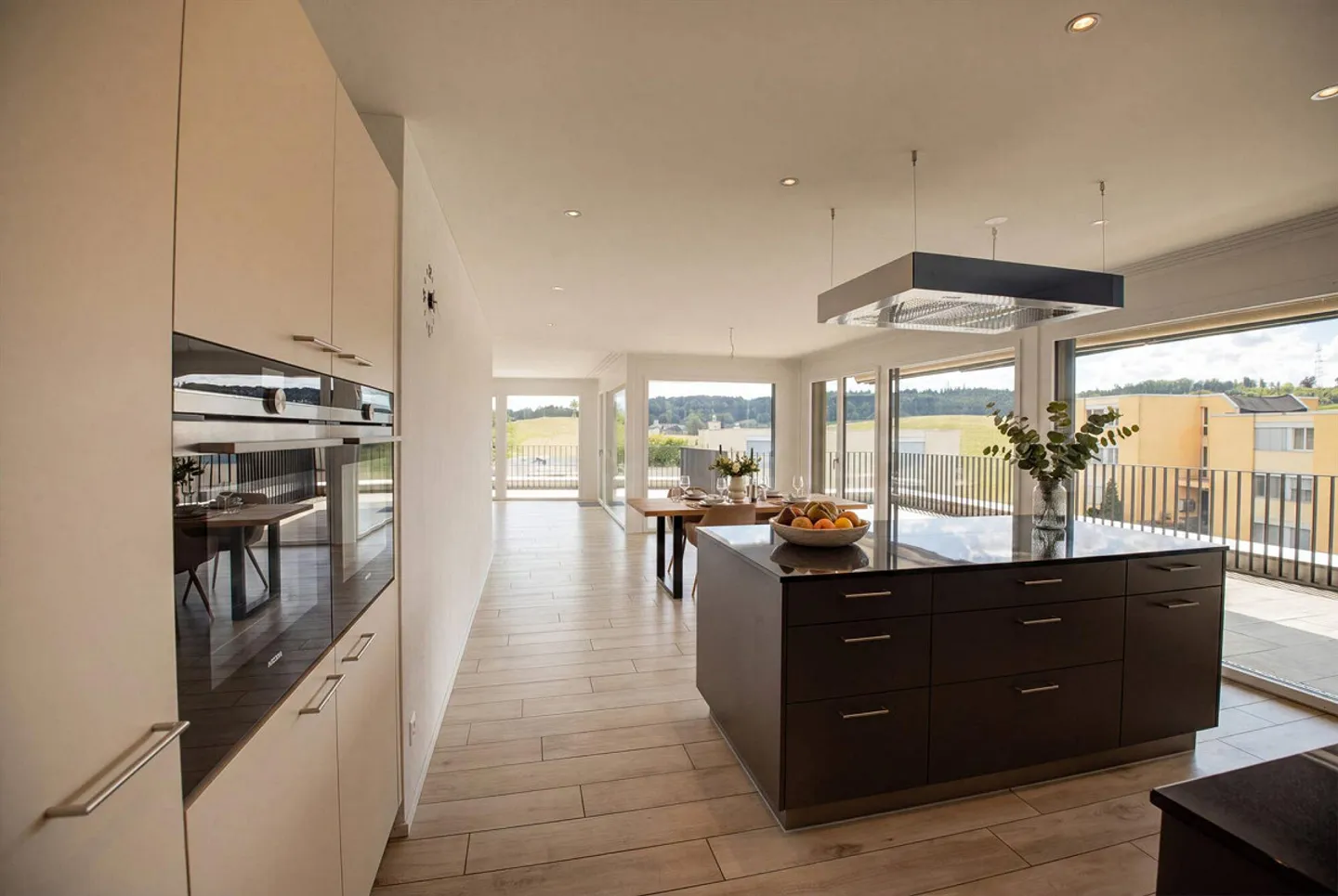 Bijou penthouse de 148 m² avec terrasse de 137 m² et sauna extérieur - Photo 5 sur 5