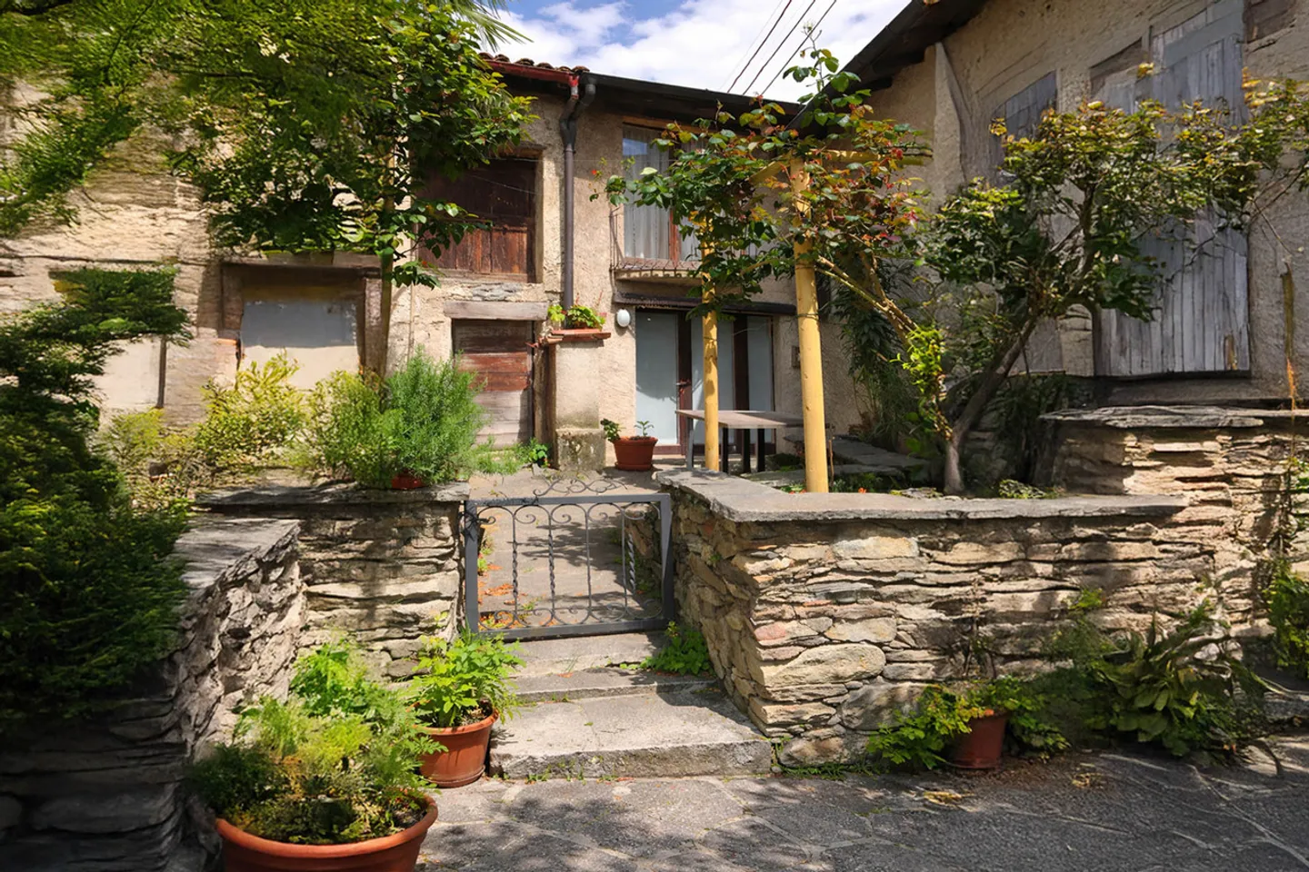 Haus in Torricella - Foto 1 von 8