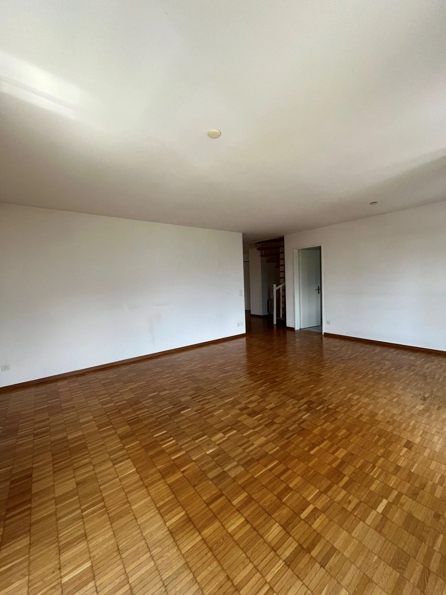 Attico Muralto 4.5 rooms - Also secondary residence - Photo 8 of 16