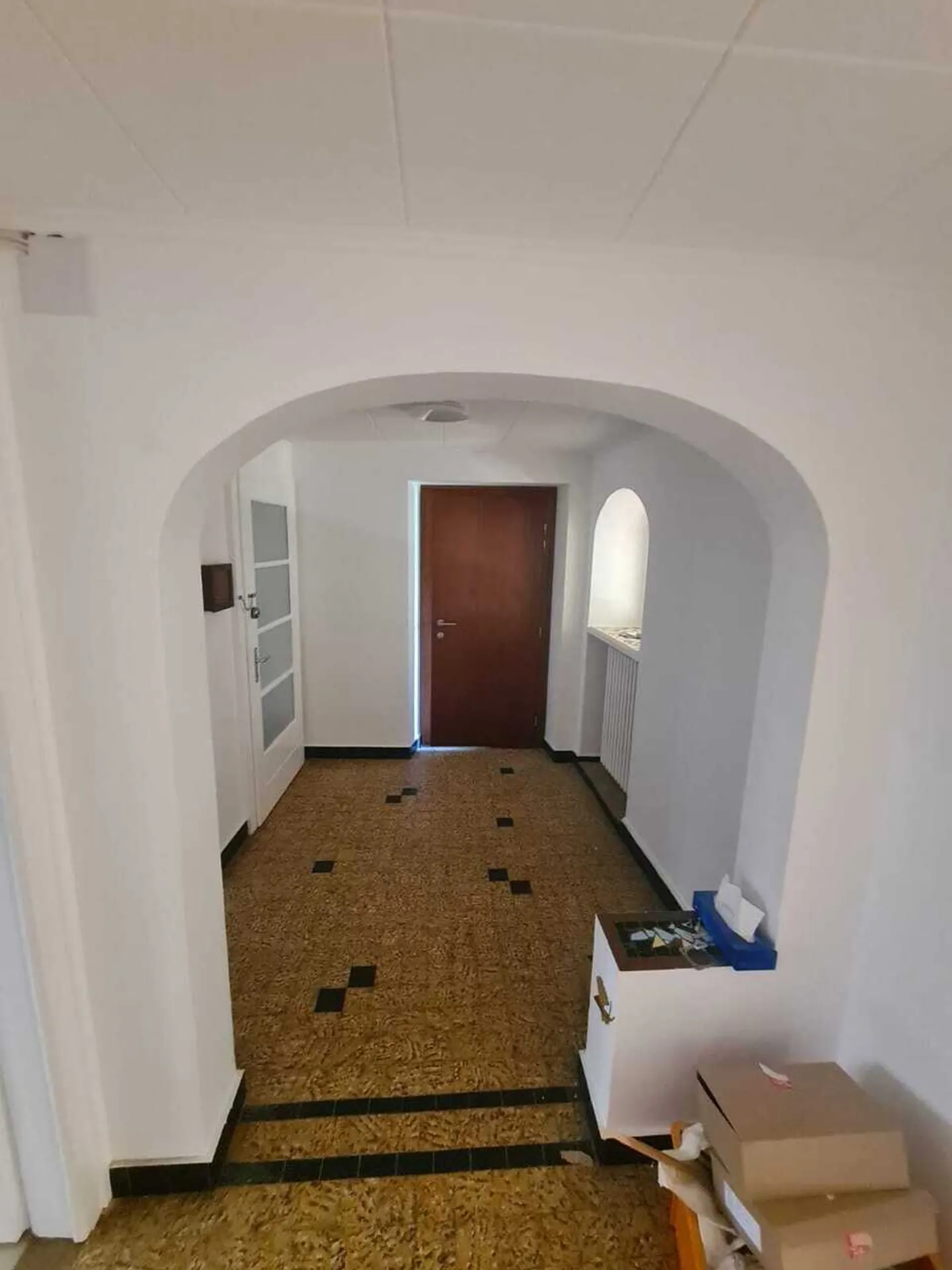 Appartamento mansardato con 4,5 stanze, completamente ristrutturato al 1° piano - Foto 11 di 12