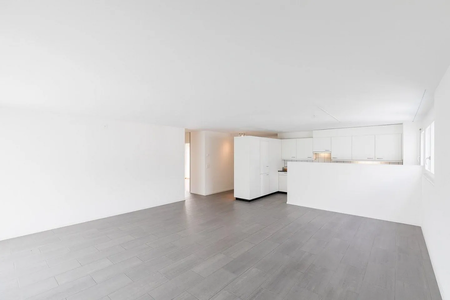 Appartamento moderno con patio spazioso - Foto 2 di 7