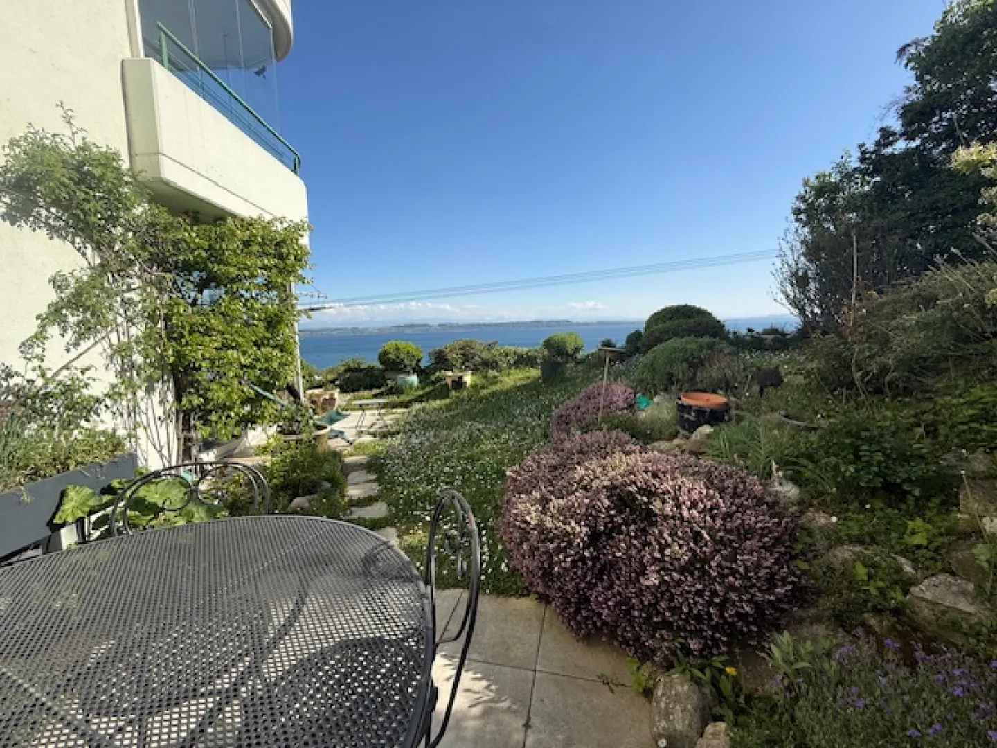 5.5-room apartment with magnificent view of the lake and the Alps - Photo 11 of 13