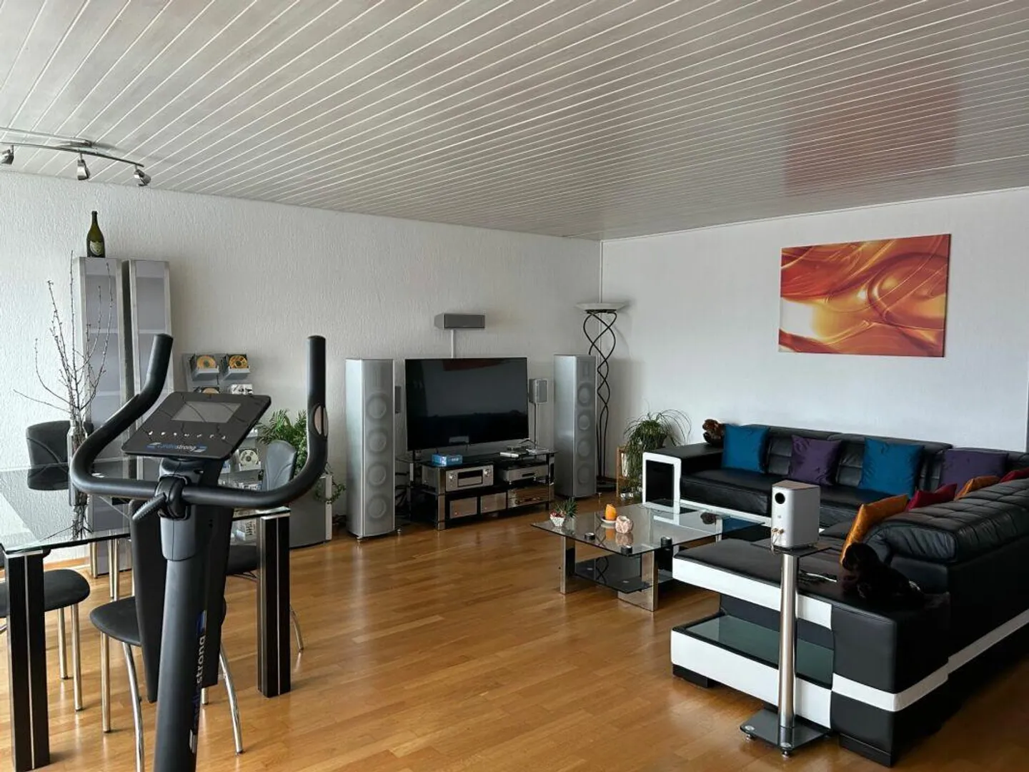 Appartement 3.5 pièces à Rüfenacht - Photo 3 sur 10