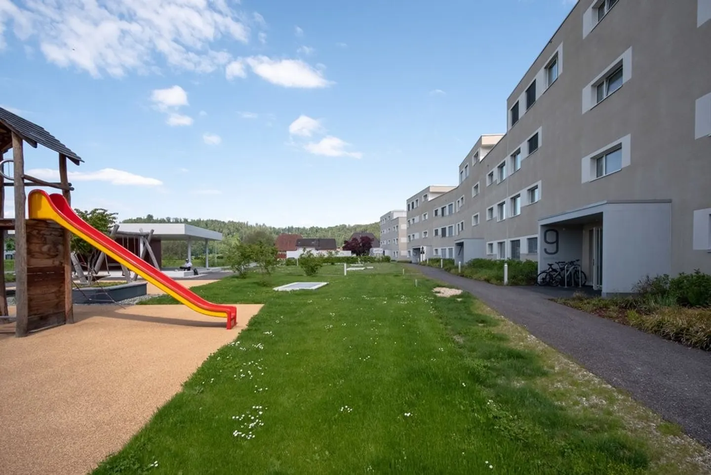 Apartment for rent - Photo 2 of 11