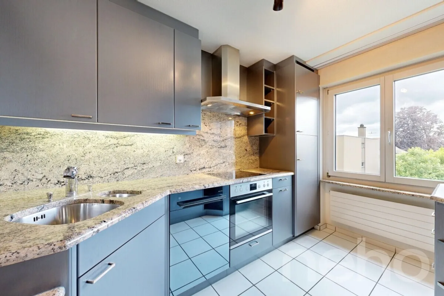 Bright 3.5-room apartment with balcony and garage in Schönenwerd - Photo 3 of 12