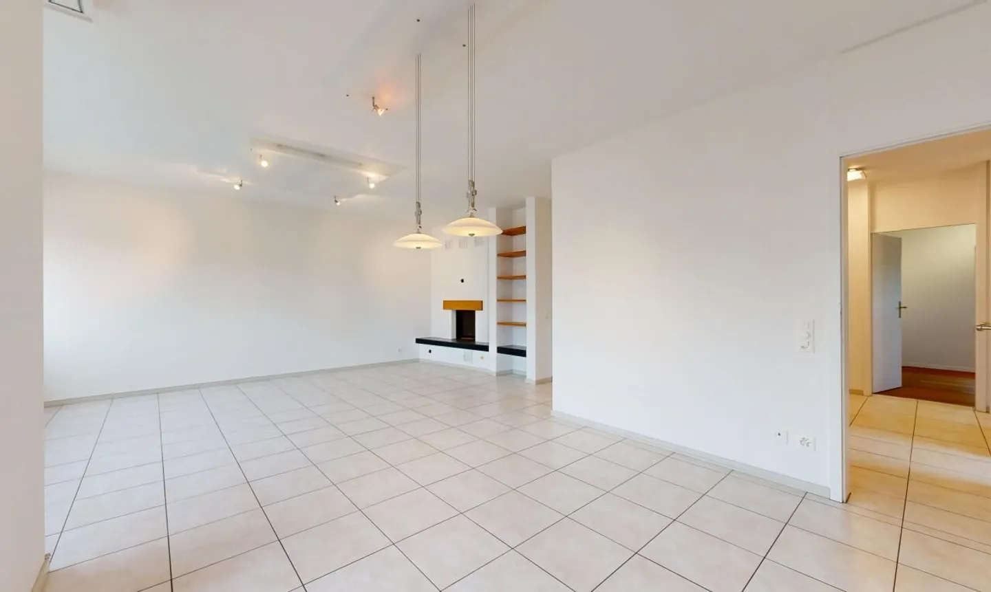 Spacious 6½-room maisonette apartment in Winterthur-Seen - Photo 2 of 13