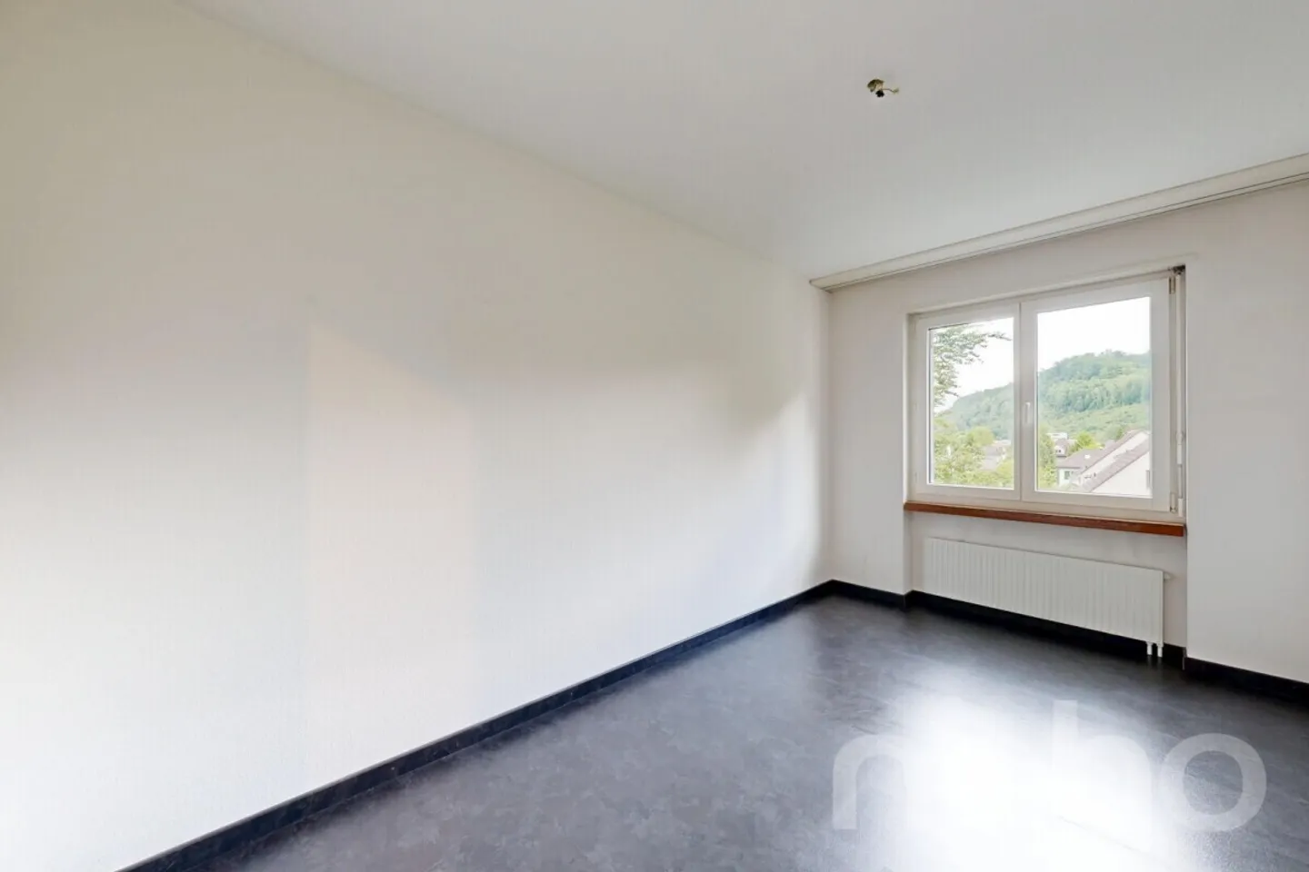 Bright 3.5-room apartment with balcony and garage in Schönenwerd - Photo 12 of 12
