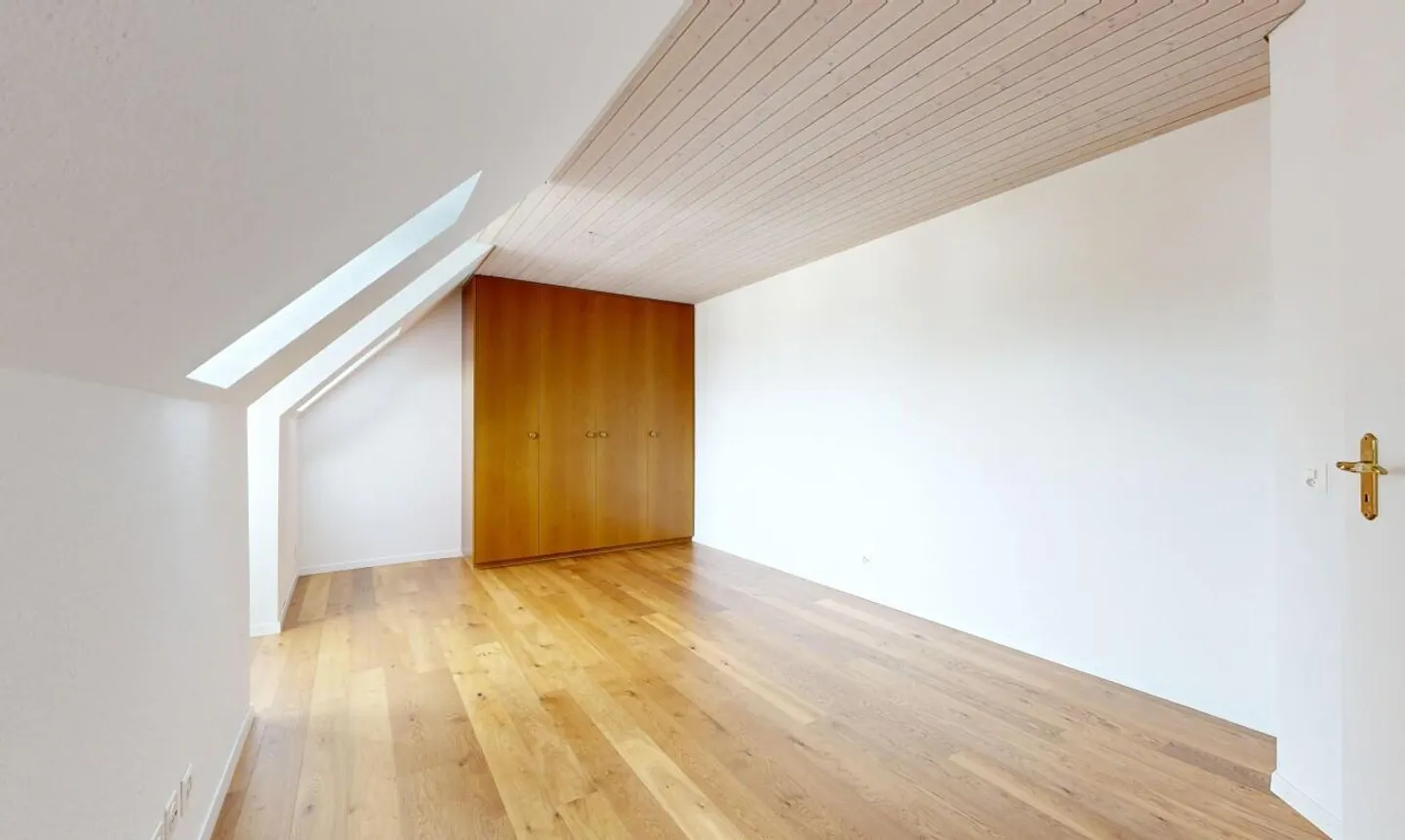 Spacious 6½-room maisonette apartment in Winterthur-Seen - Photo 9 of 13